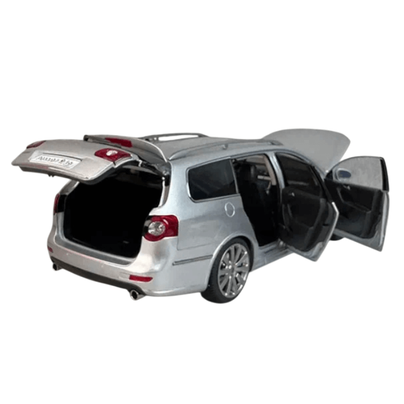 Passat R36 - 1/18