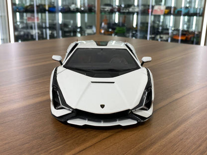 1/18 Diecast Full opening Bburago Lamborghini Sian FKP 37 #63 White
