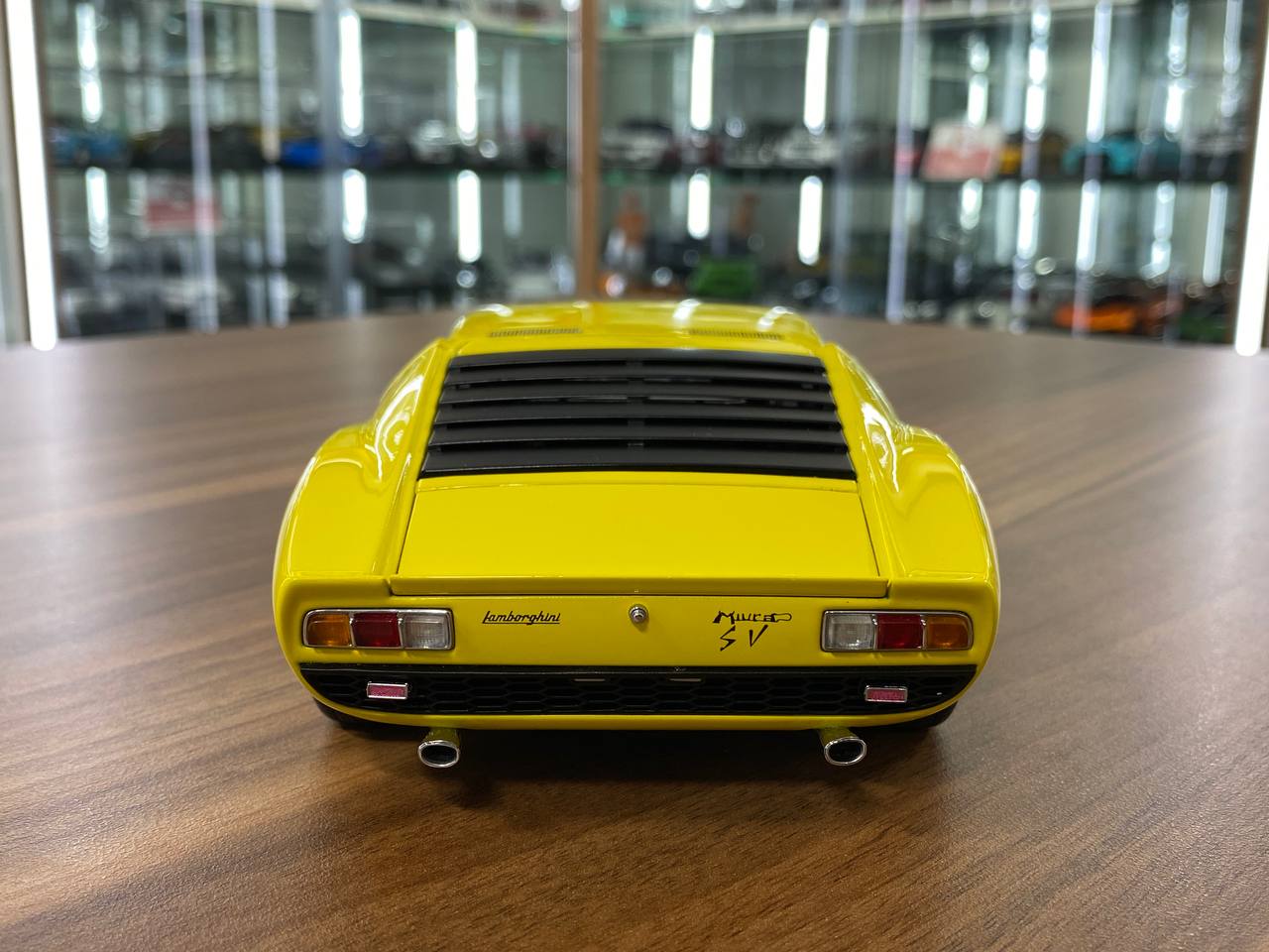 Lamborghini Miura SV Yellow - 1/18