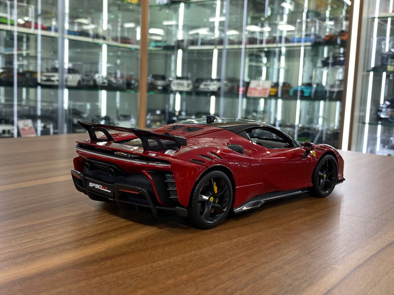 1/18 Metal Diecast Bburago Ferrari SF90 XX Stradale in Dark Red