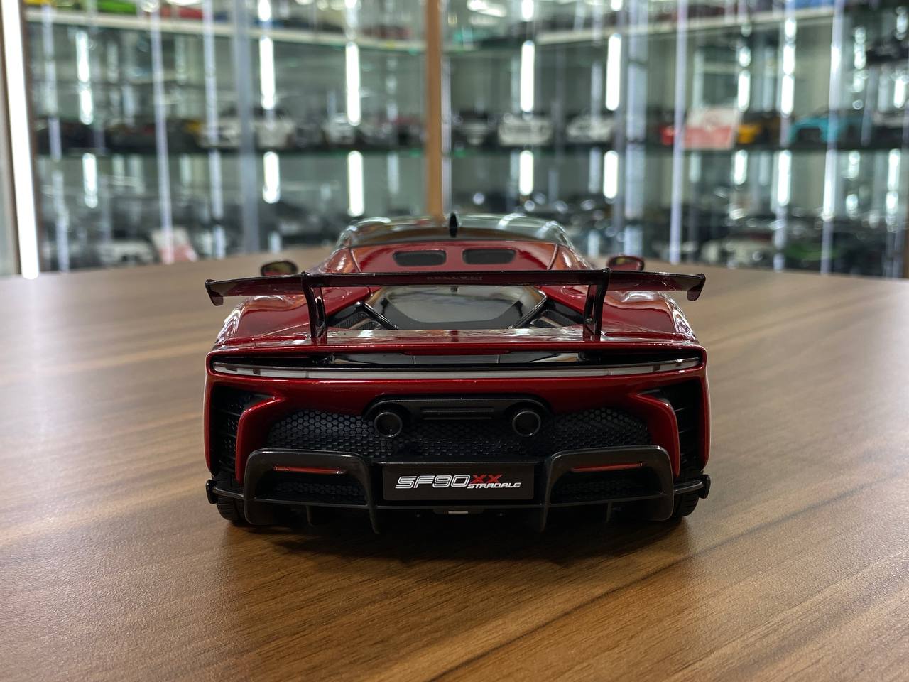1/18 Metal Diecast Bburago Ferrari SF90 XX Stradale in Dark Red