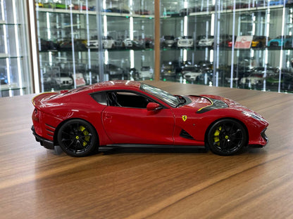 1/18 Metal Diecast Bburago Ferrari Ferrari 812 Competizione in Red