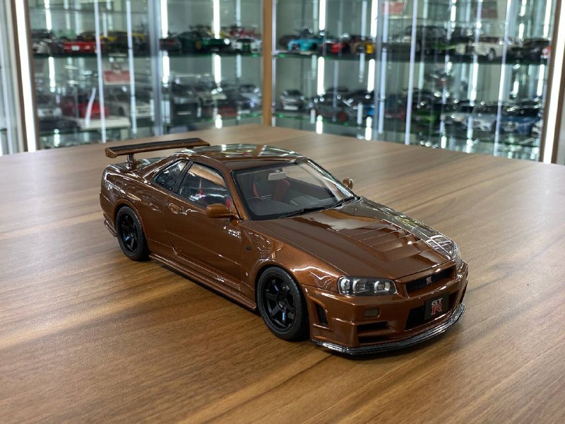 Nissan Skyline GT-R R34 1/18 – Metallic Bronze