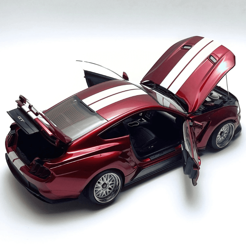 Réplica Detalhada Ford Mustang GT Escala 1:18, Modelo Colecionável Die-cast Premium