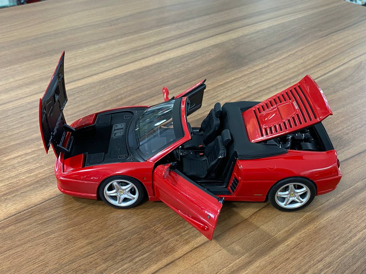 Ferrari F355 Spider - 1/18